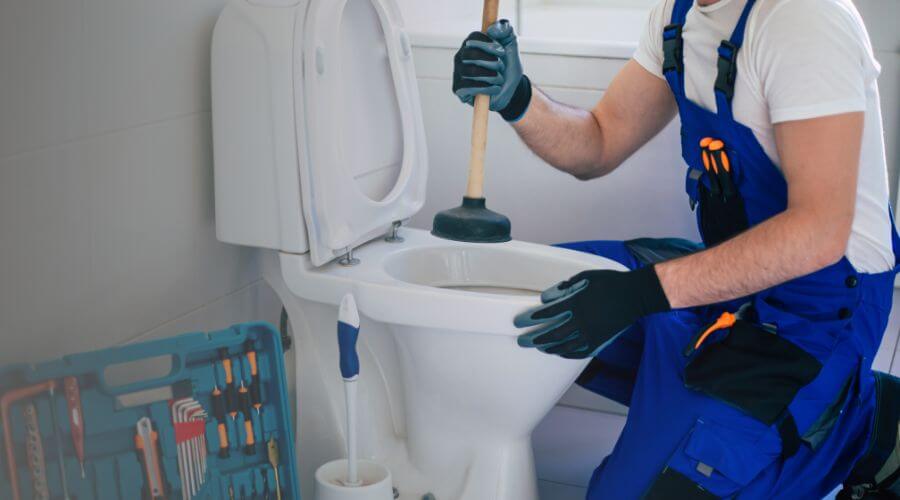 Professional same day plumber in Crockett, TX