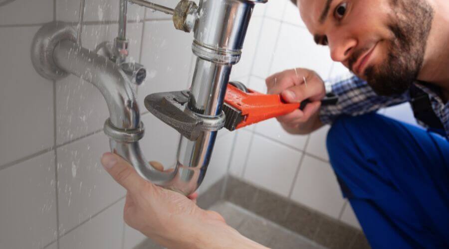 Professional same day plumber services in Crockett, TX